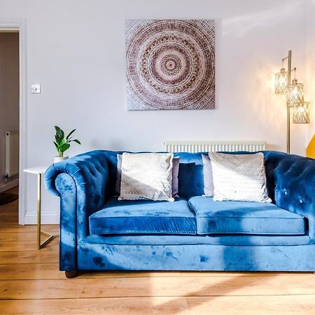 Newhall Road - 4 Bedroom Chester Home - Parking Wervin Экстерьер фото