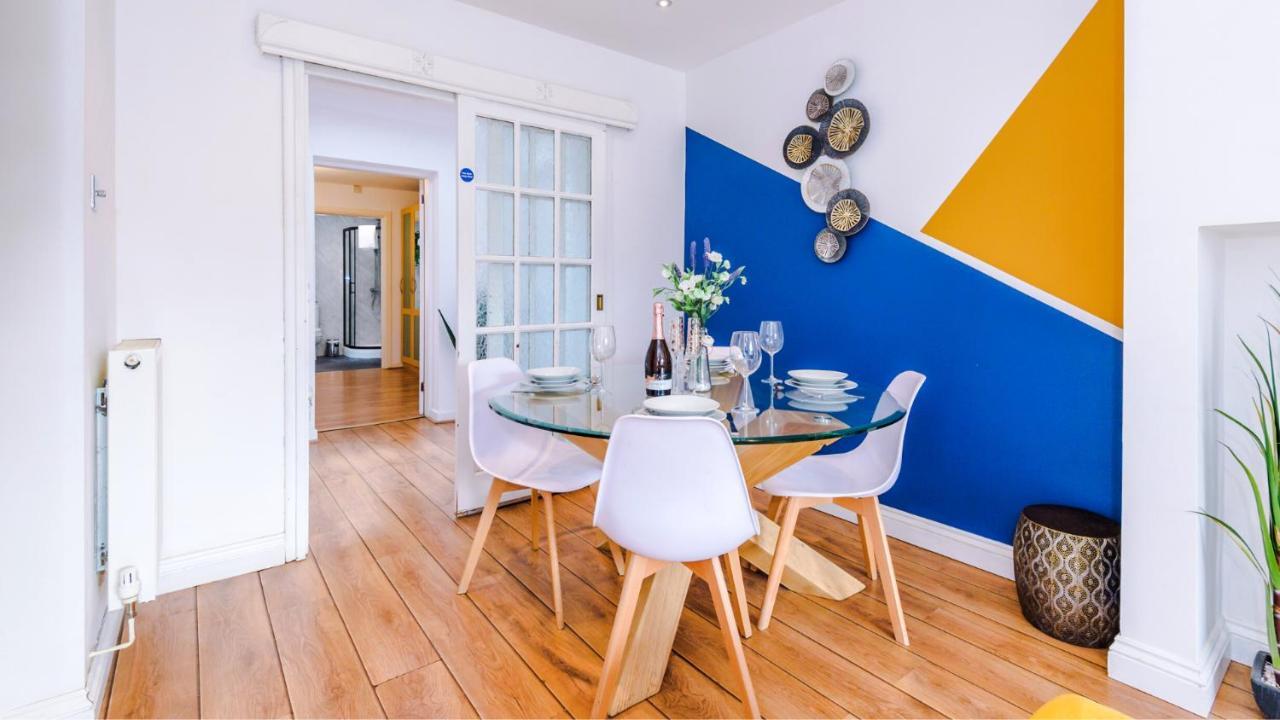 Newhall Road - 4 Bedroom Chester Home - Parking Wervin Экстерьер фото