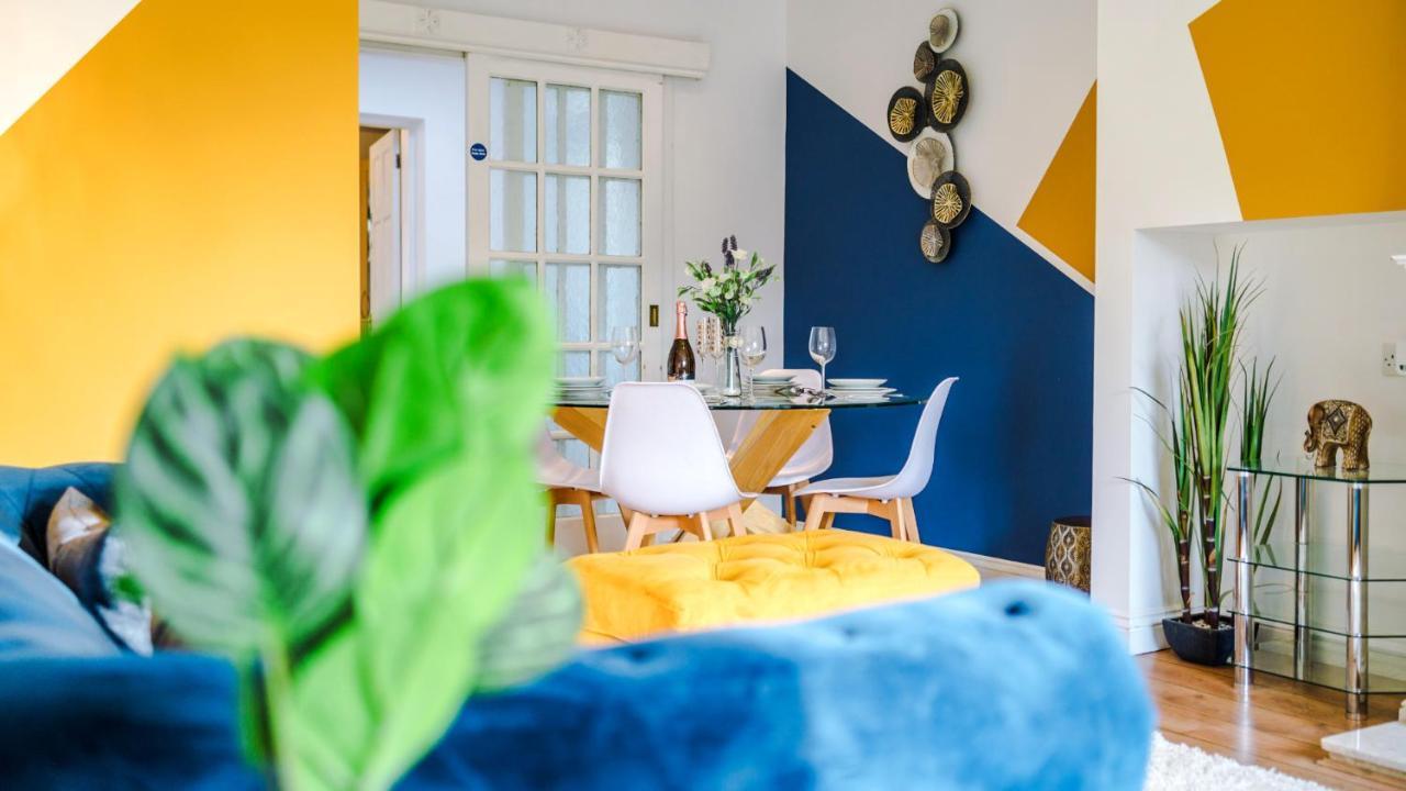 Newhall Road - 4 Bedroom Chester Home - Parking Wervin Экстерьер фото